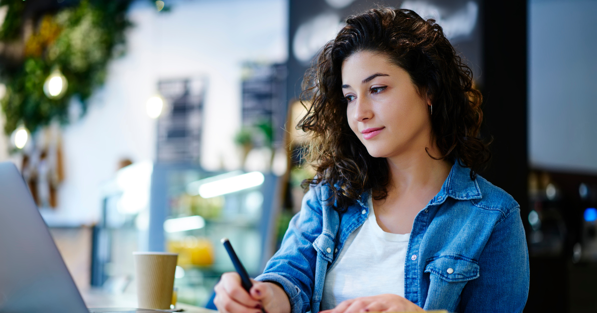 opname webinar zo maak je standaardrapporten in Yoobi